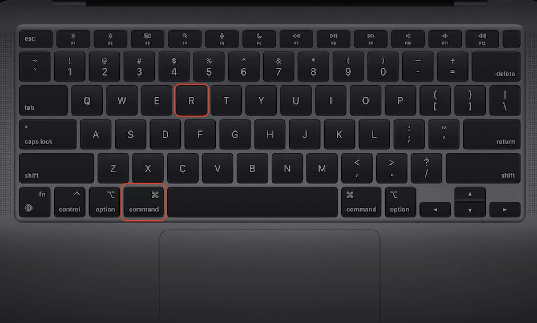 As teclas Command + R estão destacadas em um teclado MacBook. Use a combinação para resetar o MacBook para as configurações de fábrica.