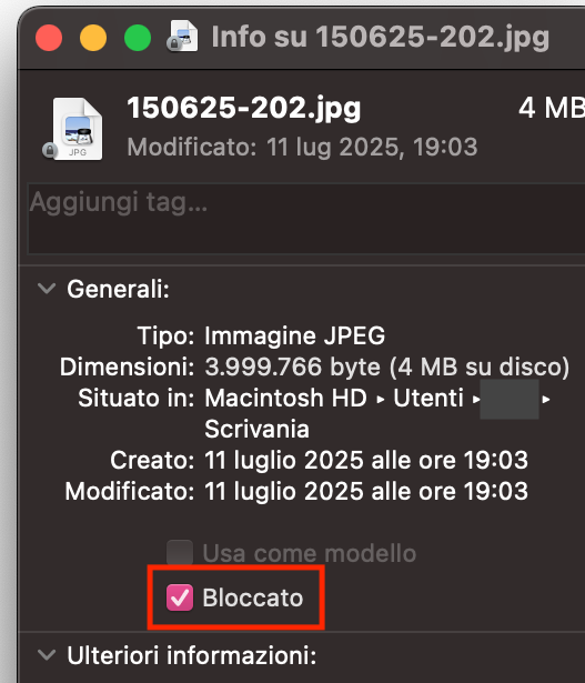 Il file selezionato nel Finder mostra la finestra Ottieni informazioni. Deseleziona la casella Bloccato per poterlo eliminare.