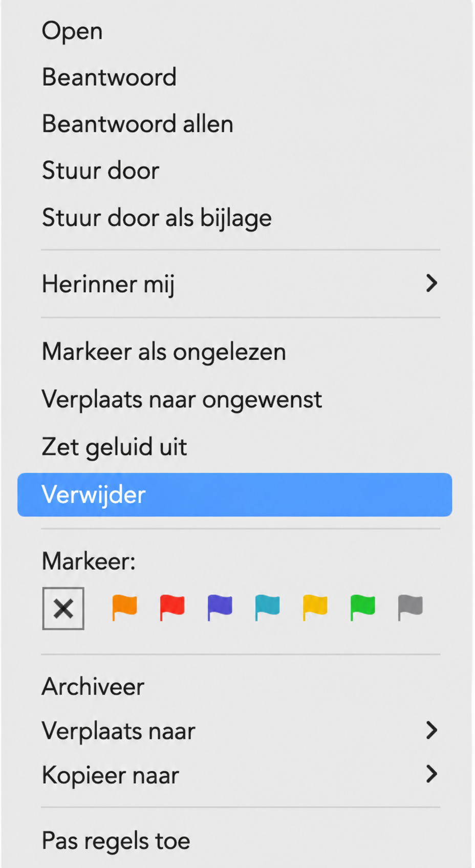 Een menu in de Mail app van macOS met ‘Verwijder’ gemarkeerd. Dit maakt deel uit van een handleiding over hoe je de Mail cache verwijdert door e-mails uit de Prullenmand te wissen via een rechtermuisklik op een bericht.