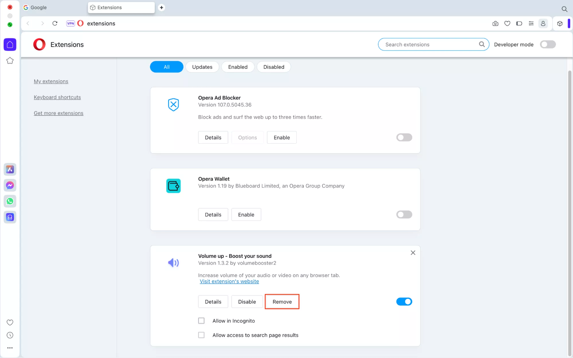 Fenster für Erweiterungen in Opera mit hervorgehobener Option „Entfernen“ unter einer Erweiterung. So entfernen Sie Erweiterungen, als Teil einer Anleitung, wie man gefälschte McAfee-Pop-ups auf dem Mac blockieren kann.