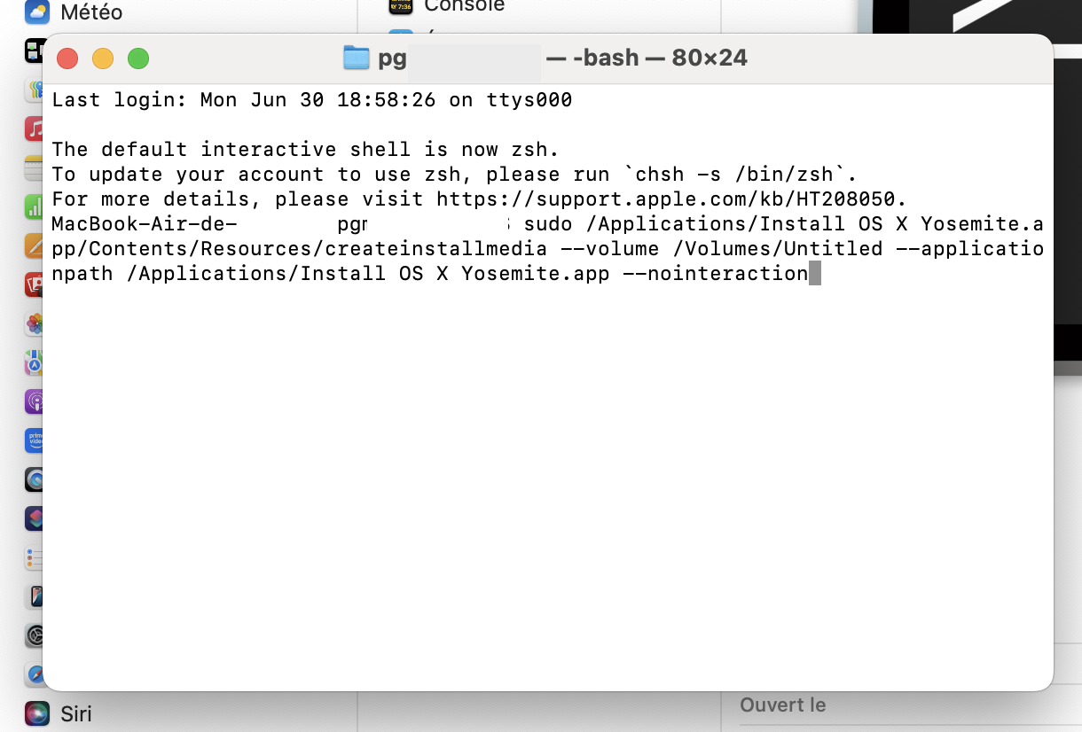 Pour créer un installateur Yosemite sur macOS, utilisez la commande suivante : sudo /Applications/Install OS X Yosemite.app/Contents/Resources/createinstallmedia --volume /Volumes/Untitled --applicationpath /Applications/Install OS X Yosemite.app --nointeraction.
