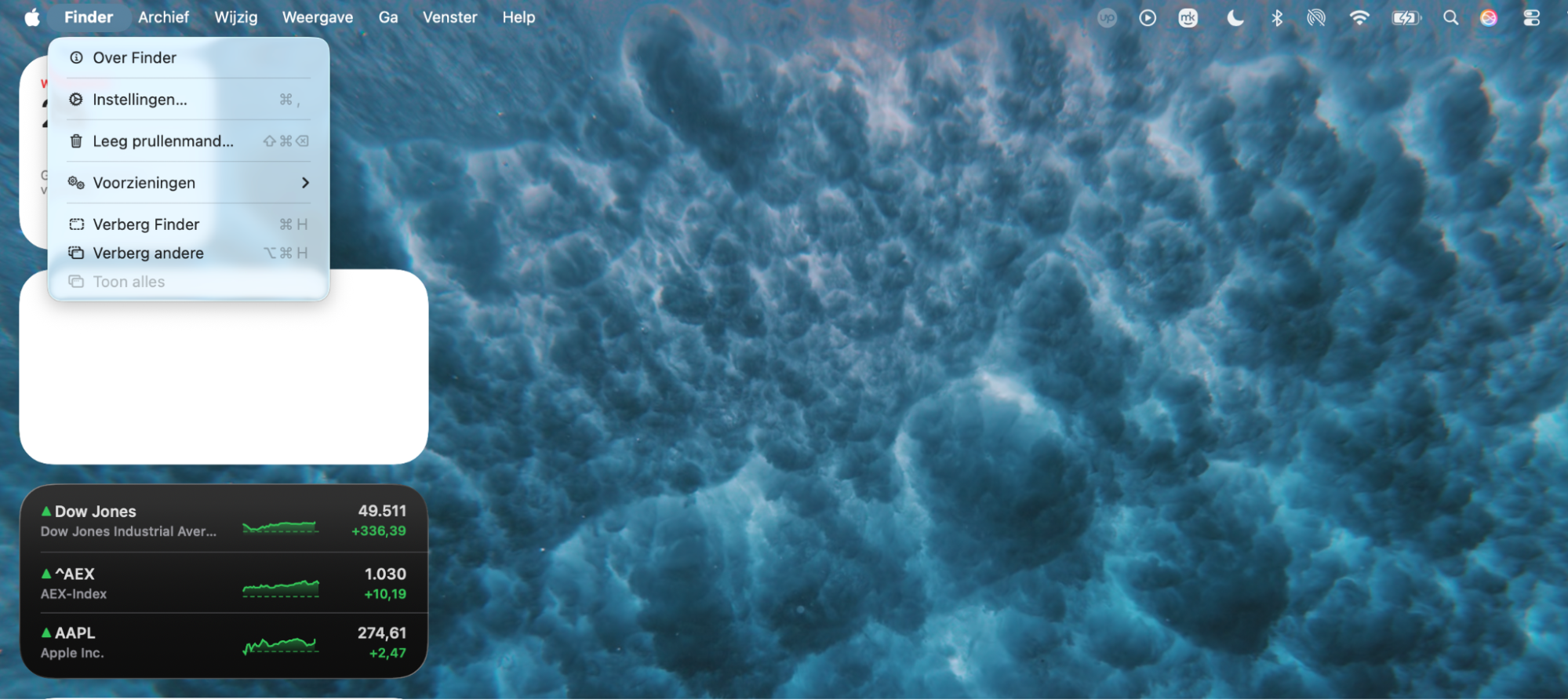 Het Spotlight-venster geopend door Cmd + spatie in te drukken. Begin met typen wat je precies zoekt en het wordt binnen enkele seconden gevonden.