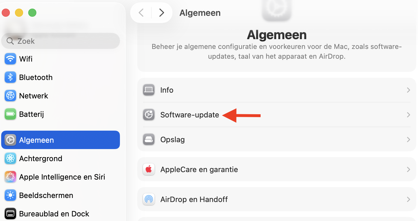 Je Mac up-to-date houden is een andere manier om je apparaat te beschermen tegen malware en keyloggers. Om je Mac bij te werken, open je ‘Systeeminstellingen’ en klik je op ‘Algemeen’ > ‘Software-update’.