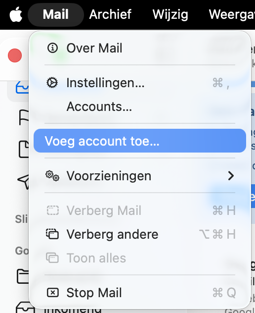 Om e-mailaccounts opnieuw te koppelen, moet je eerst de  Mail-app openen. Ga in de menubalk naar  Mail en kies  Voeg account toe.