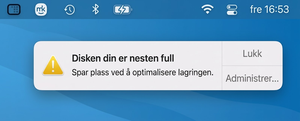Et popup-vindu i macOS som sier at disken din er nesten full. Denne advarselen vises når oppstartsdisken på Macen din har lite plass, og du må fjerne noe data.