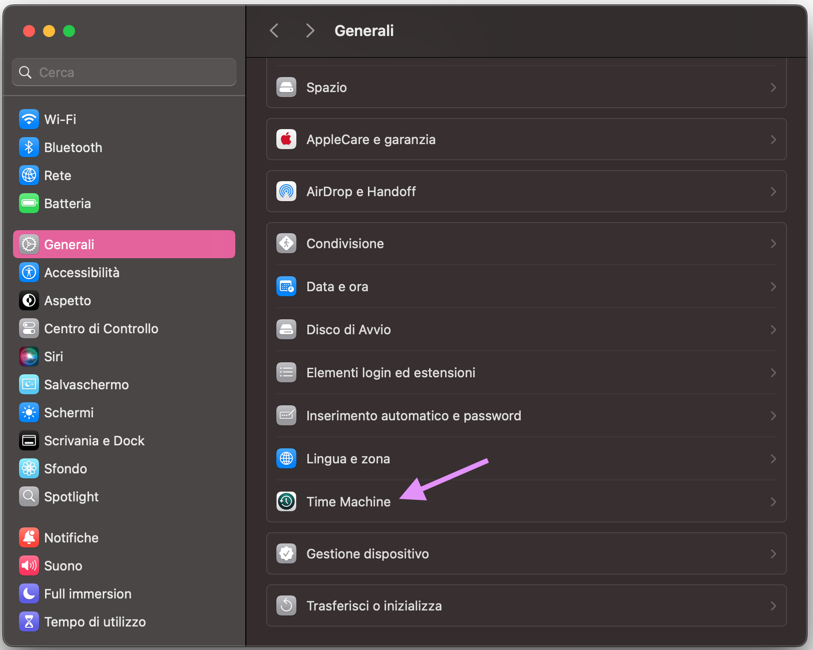 Impostazioni di Sistema su Mac mostra il menu Generali. Per clonare i dati da un Mac all’altro con Time Machine, seleziona Time Machine per eseguire il backup dei dati del Mac precedente su un’unità esterna.