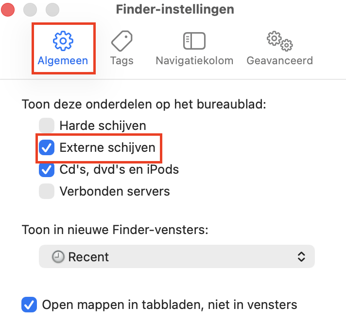 Het Finder-voorkeurenvenster is geopend op een Mac. Selecteer Algemeen en schakel de optie ‘Externe schijven’ in om een externe harde schijf op een Mac zichtbaar te maken.