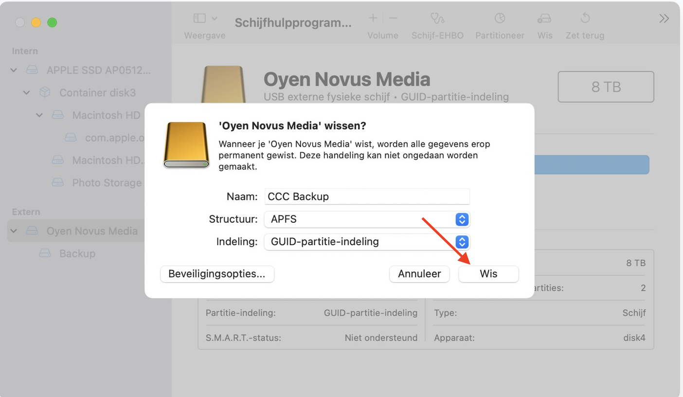 Schijfhulpprogramma op de Mac toont de wisopties. Selecteer je voorkeuren en klik vervolgens op de knop ‘Wis’ om door te gaan.