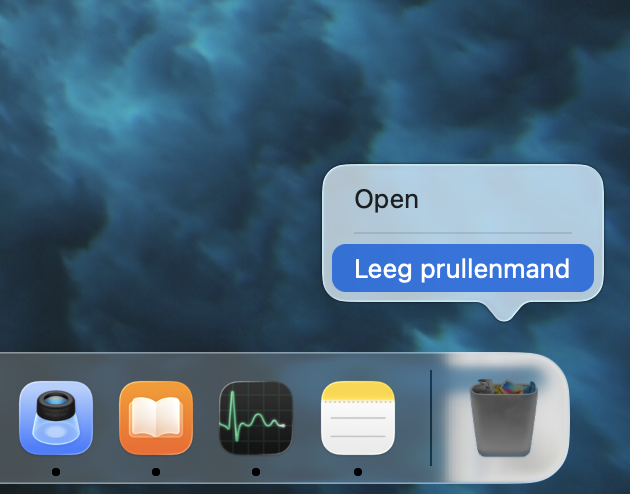 Om programma’s volledig te verwijderen, moet je de prullenbak legen. Dat doe je door met de rechtermuisknop op het prullenbakpictogram te klikken en ‘Prullenbak legen’ te selecteren.