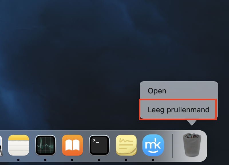 Het contextmenu van de prullenbak op de Mac. Leeg de prullenbak na het verwijderen van een app uit Apps, anders wordt de app niet verwijderd.
