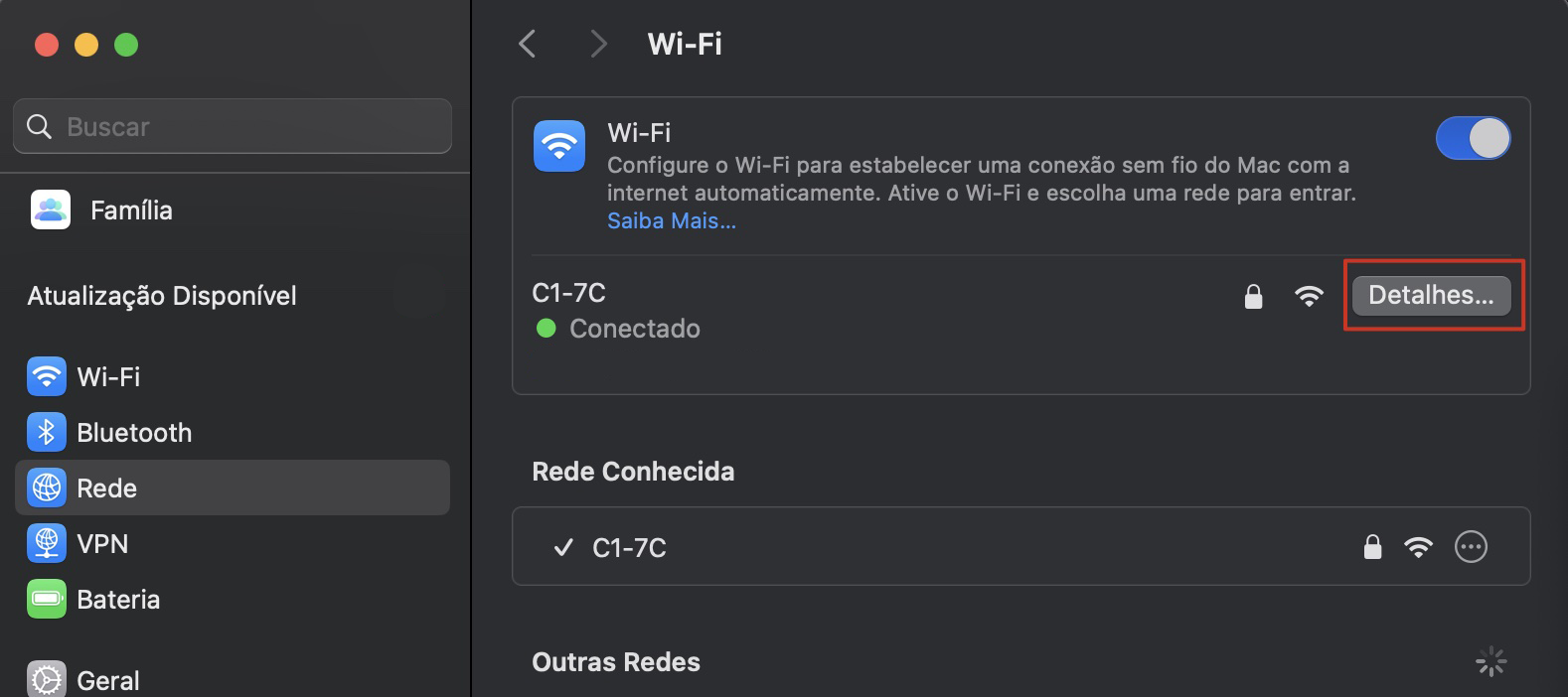 Para ajustar suas configurações de DNS e ver se isso acelera a conexão de Internet do seu Mac, clique no botão Detalhes ao lado da rede à qual você está conectado.