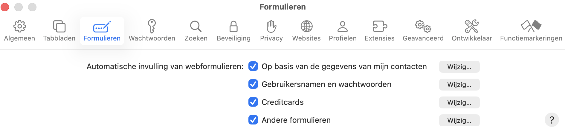 Ga in de Safari-instellingen naar het gedeelte Automatisch invullen en bekijk de lijst met typen automatisch ingevulde gegevens. Deselecteer ze om ze uit te schakelen, of klik op ‘Wijzig’.
