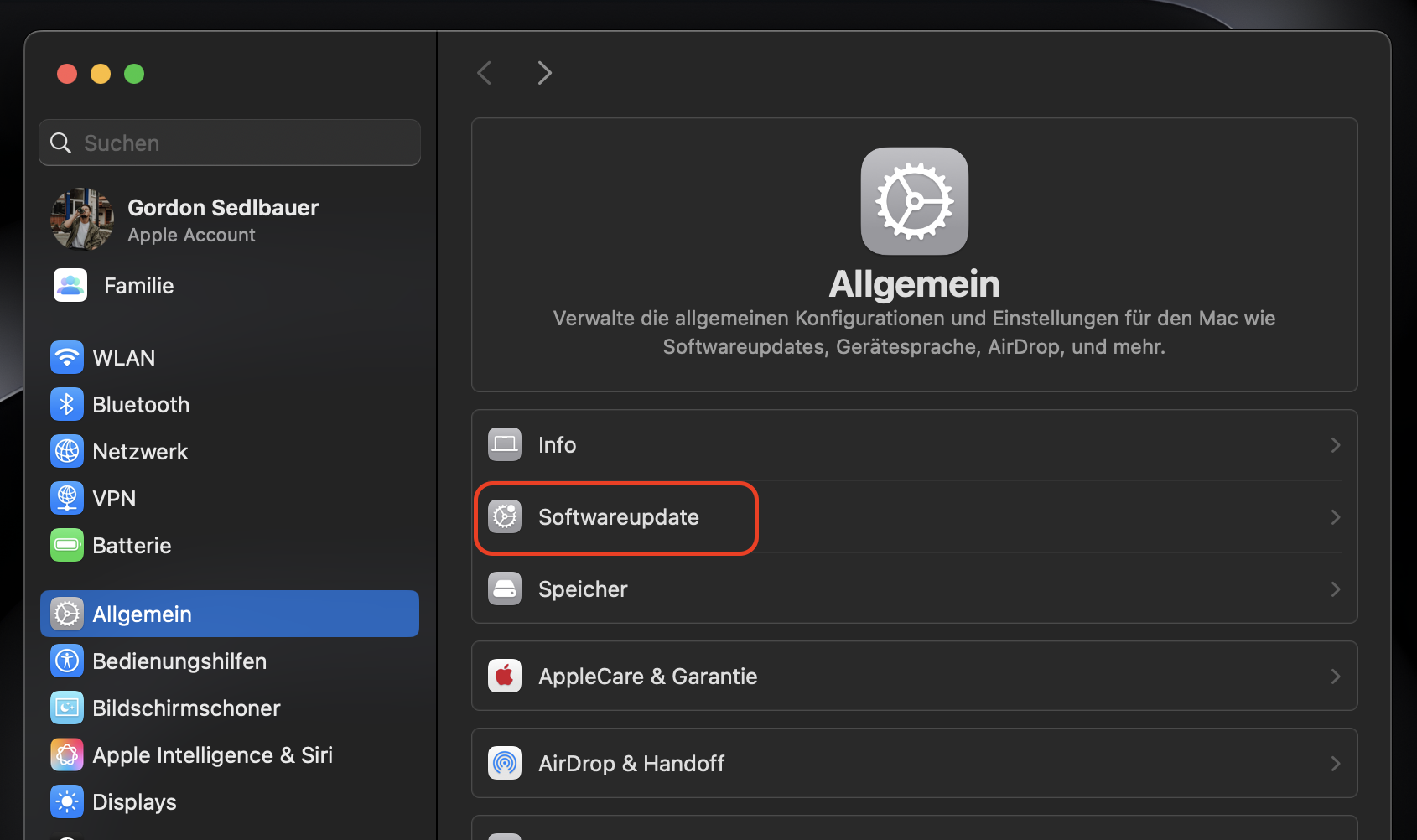 Wählen Sie im linken Menü Allgemein und klicken Sie auf Softwareupdate.