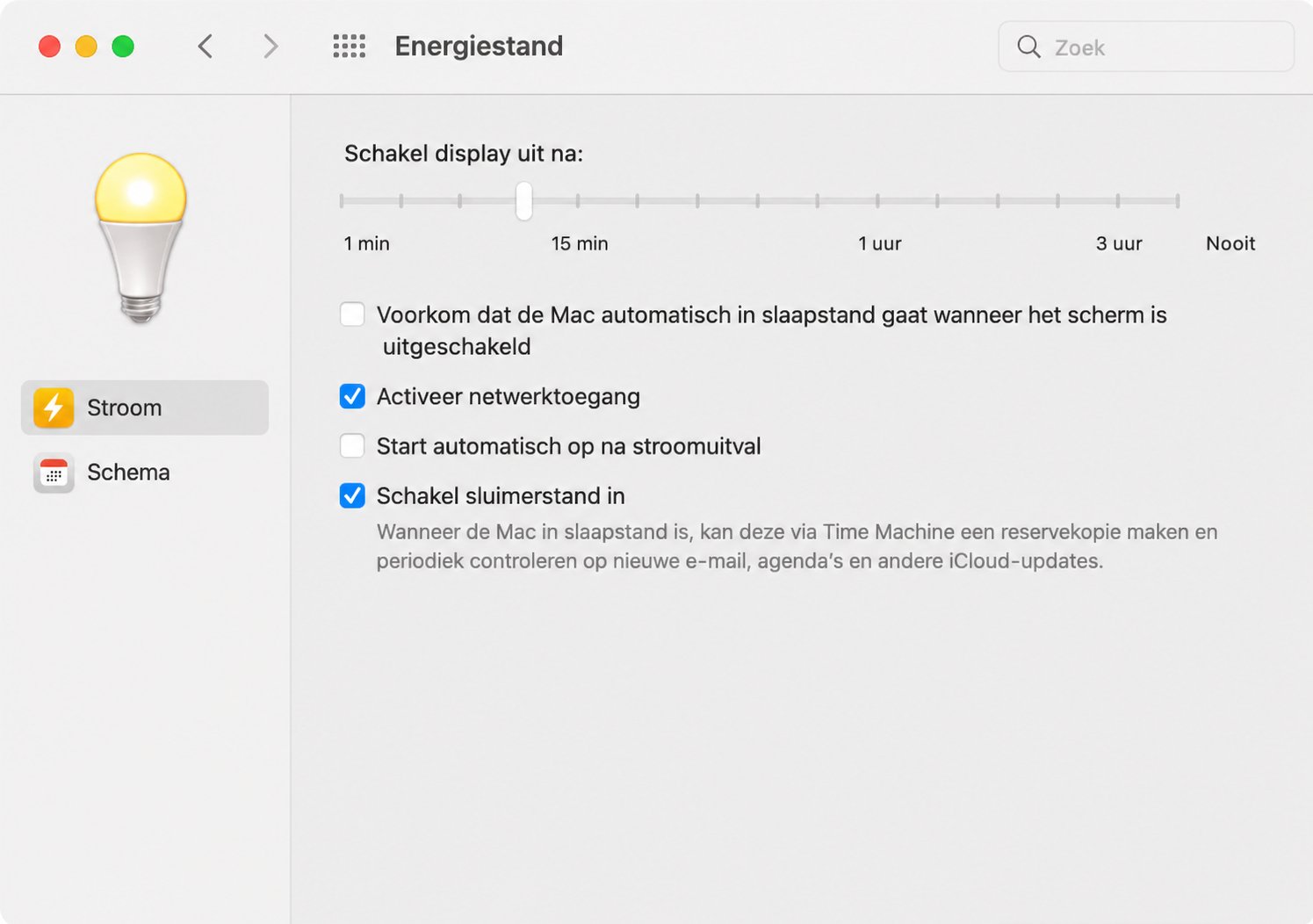 Schuif de regelaar naast 'Beeldscherm uitschakelen na' naar de stand 'Nooit'.