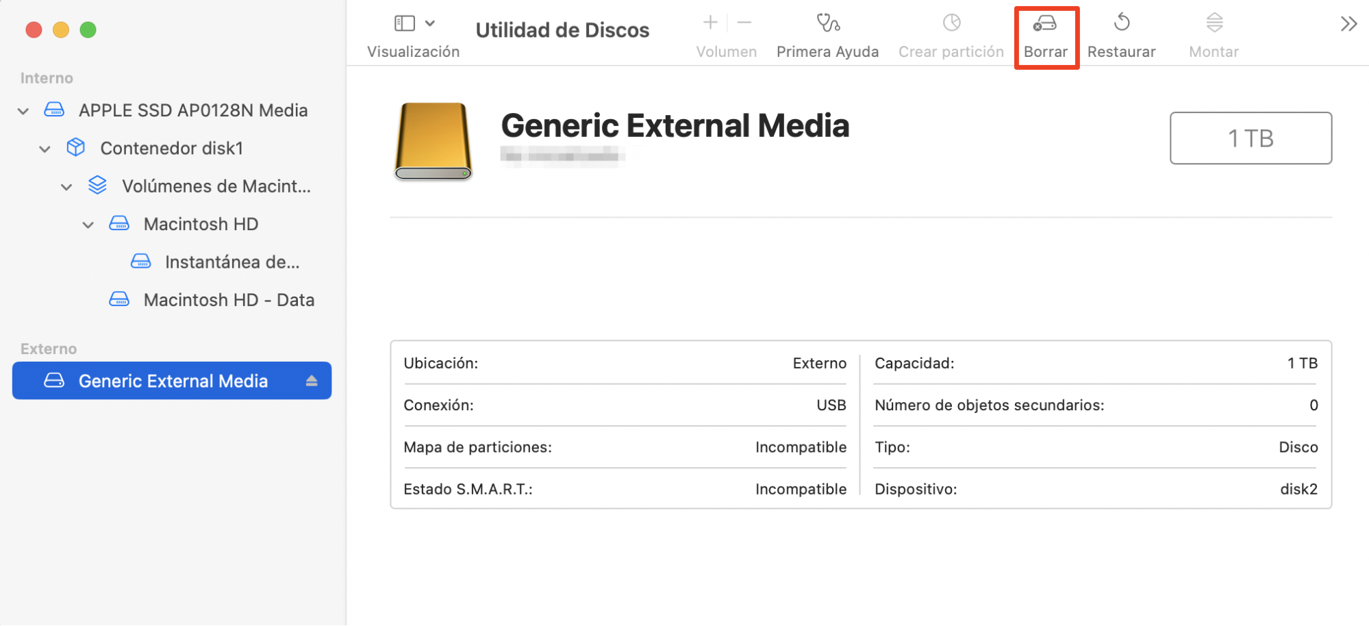 Abre la Utilidad de Discos desde Aplicaciones > Utilidades, selecciona tu unidad externa en la barra lateral de la izquierda y haz clic en el botón Borrar.
