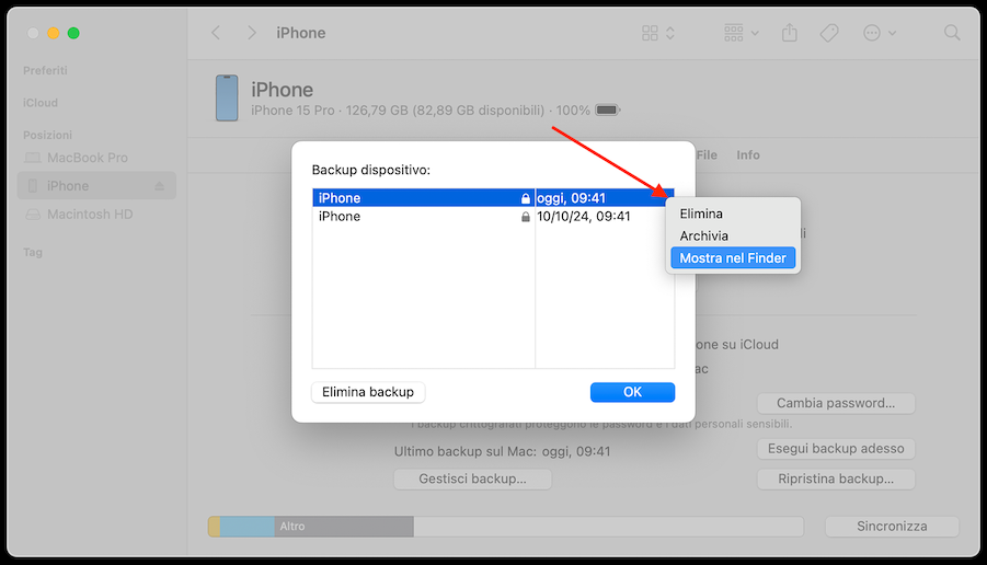 Il Finder in macOS mostra un elenco di vecchi backup iOS. Fai clic con il tasto destro su un backup che non ti serve più, poi seleziona Elimina.
