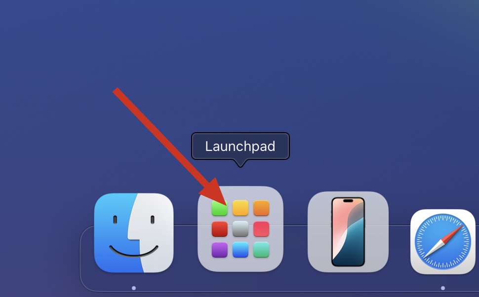 O ícone do Launchpad no Dock do Mac. Você encontrará todos os seus aplicativos aqui, então, se quiser desinstalar um aplicativo baixado da App Store, pode fazê-lo por aqui.