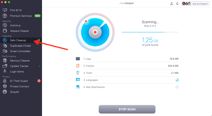 MacKeeper on macOS Ventura shows the Safe Cleanup utility. Click Start Scan to identify all hidden junk and trash files on your system.