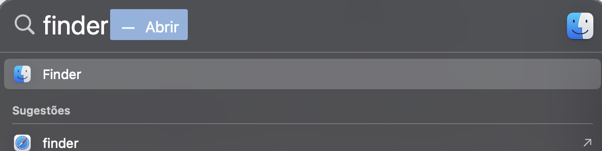 Para abrir o app Mail a partir da pasta Aplicativos, primeiro você precisará abrir o Finder. Ele pode ser acessado pelo Dock no seu MacBook ou você pode fazer uma busca pelo Finder usando o Spotlight.