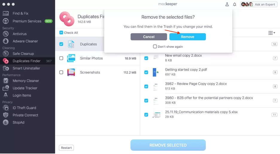 To check for screenshots and duplicate files on Mac, confirm by clicking the Remove button.