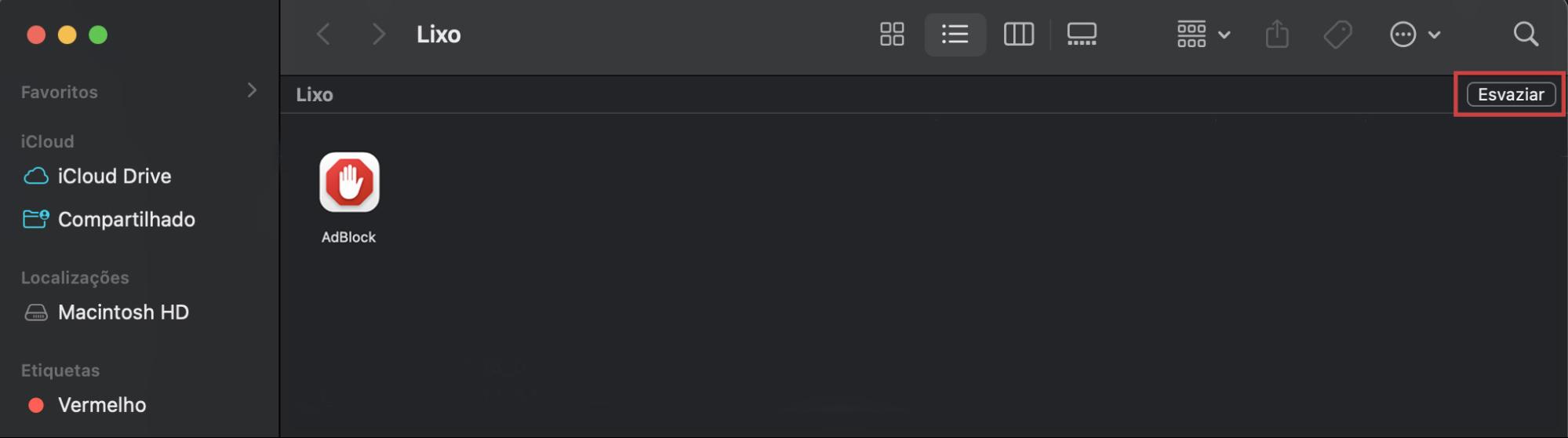 A pasta Lixo no Mac mostrando todos os arquivos excluídos. Clique no botão Esvaziar para desinstalar quaisquer aplicativos maliciosos que você excluiu.