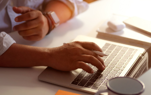 Correctif : Microsoft Word continue de se bloquer, de geler ou de ne pas répondre sur Mac Correctif : Microsoft Word continue de se bloquer, de geler ou de ne pas répondre sur Mac