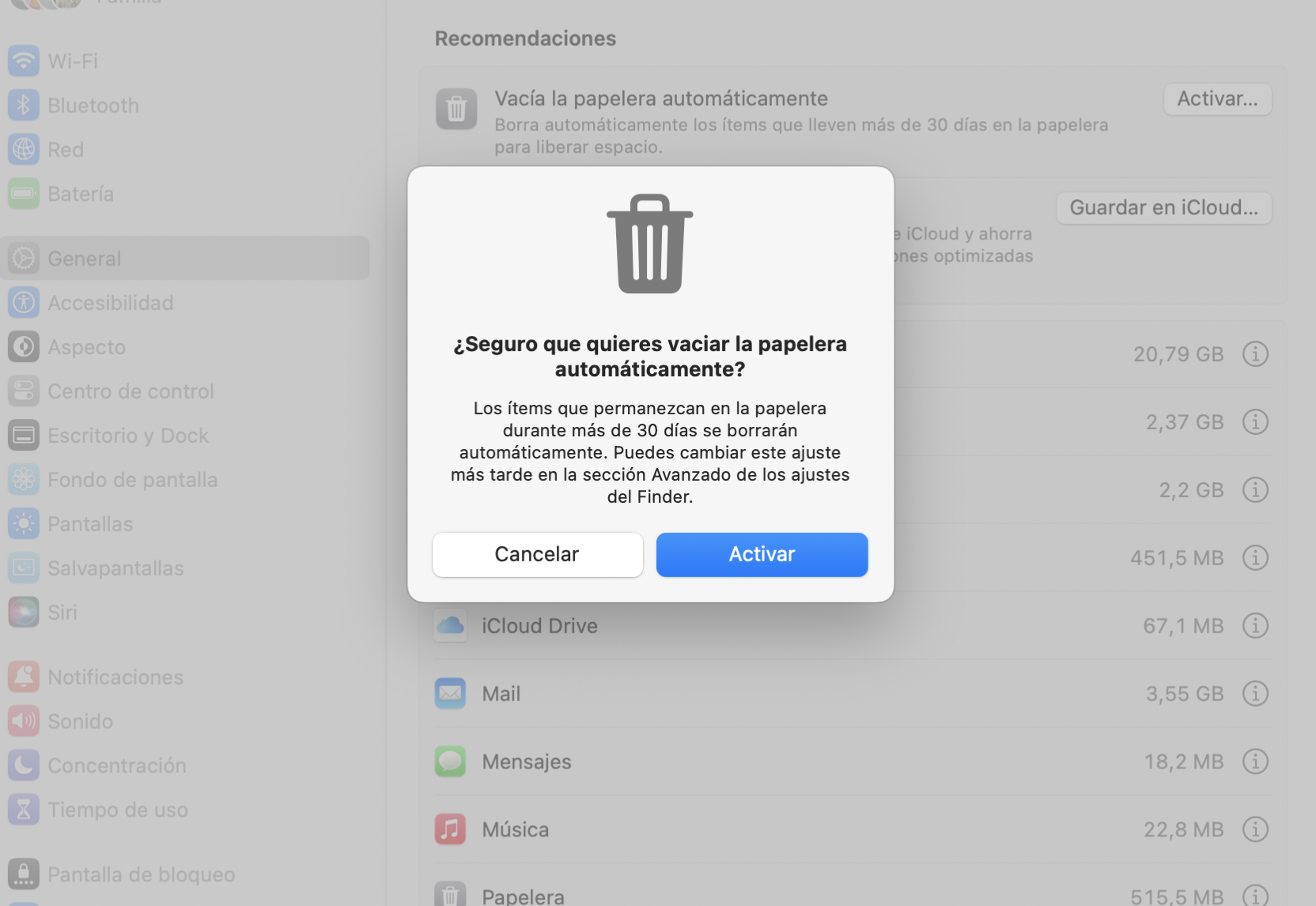 Para finalizar el proceso de activación del vaciado automático de papeleras, haz clic en Activar en una ventana desplegable.