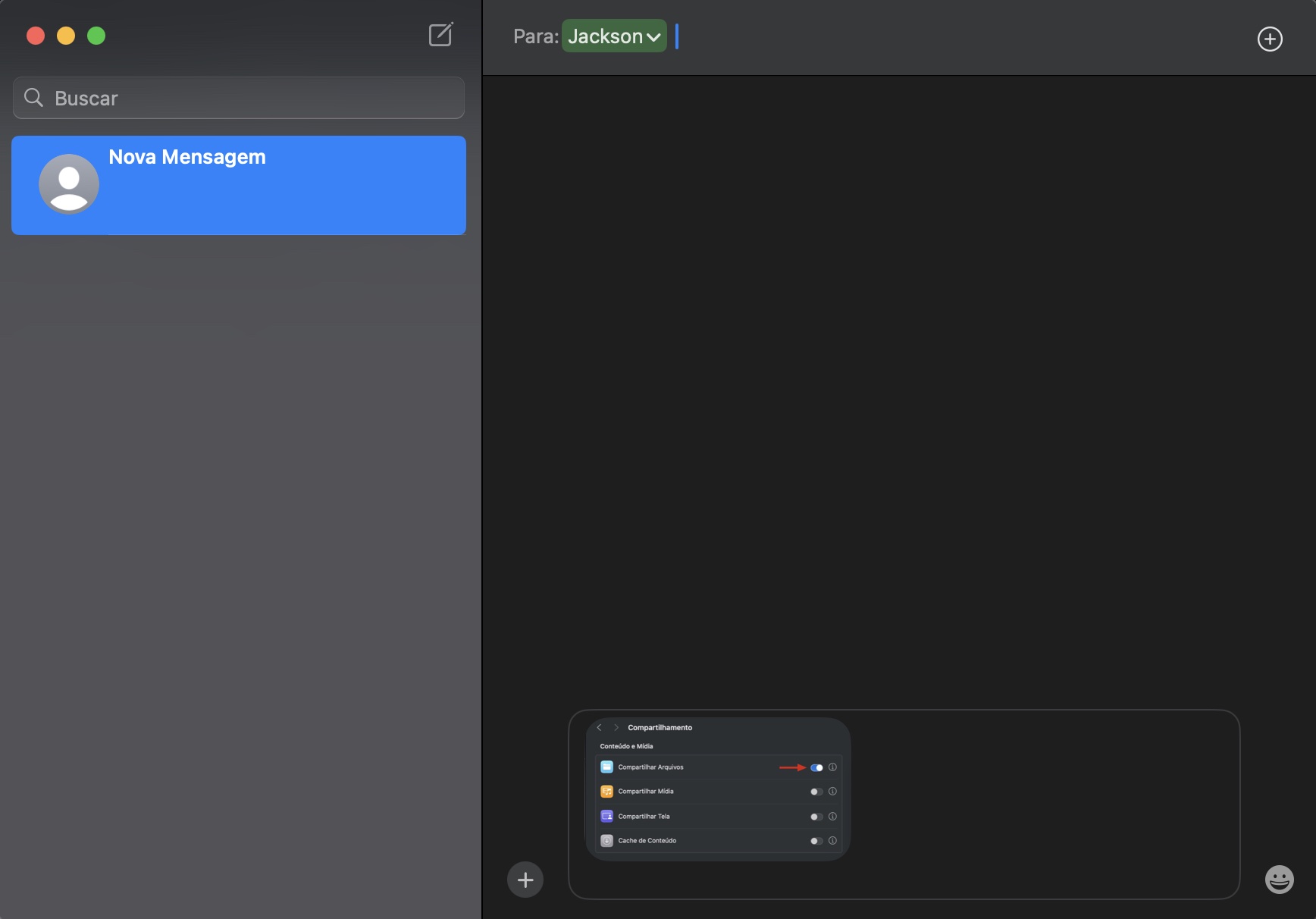 O app Mensagens no Mac mostrando um arquivo anexado. Insira seu endereço de e-mail ou número de telefone do iMessage e envie o arquivo para transferir dados de um Mac para outro usando o iMessage.