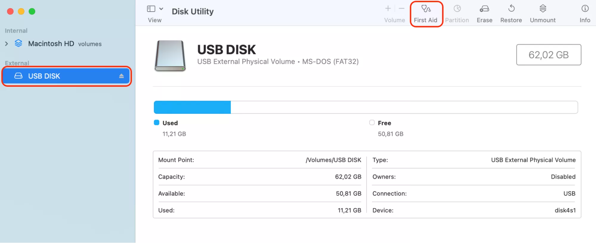 To continue with the process of using First Aid to repair your disk, now choose the USB Flash Drive on the left of the window and then click on the First Aid in the right part of the screen