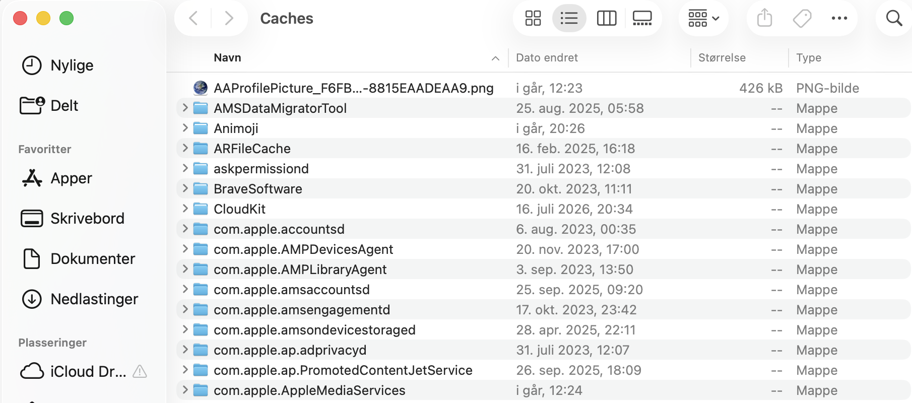 Du kan redusere systemdata på Mac ved å dra og slippe buffermappene dine i papirkurven. Etterpå bør Macen forhåpentligvis også prestere bedre.