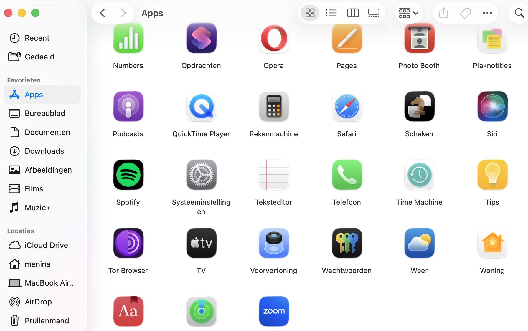 Controleer je Apps-map op apps die verdacht lijken of waarvan je je niet kunt herinneren dat je ze hebt geïnstalleerd. Deze kunnen virussen bevatten.