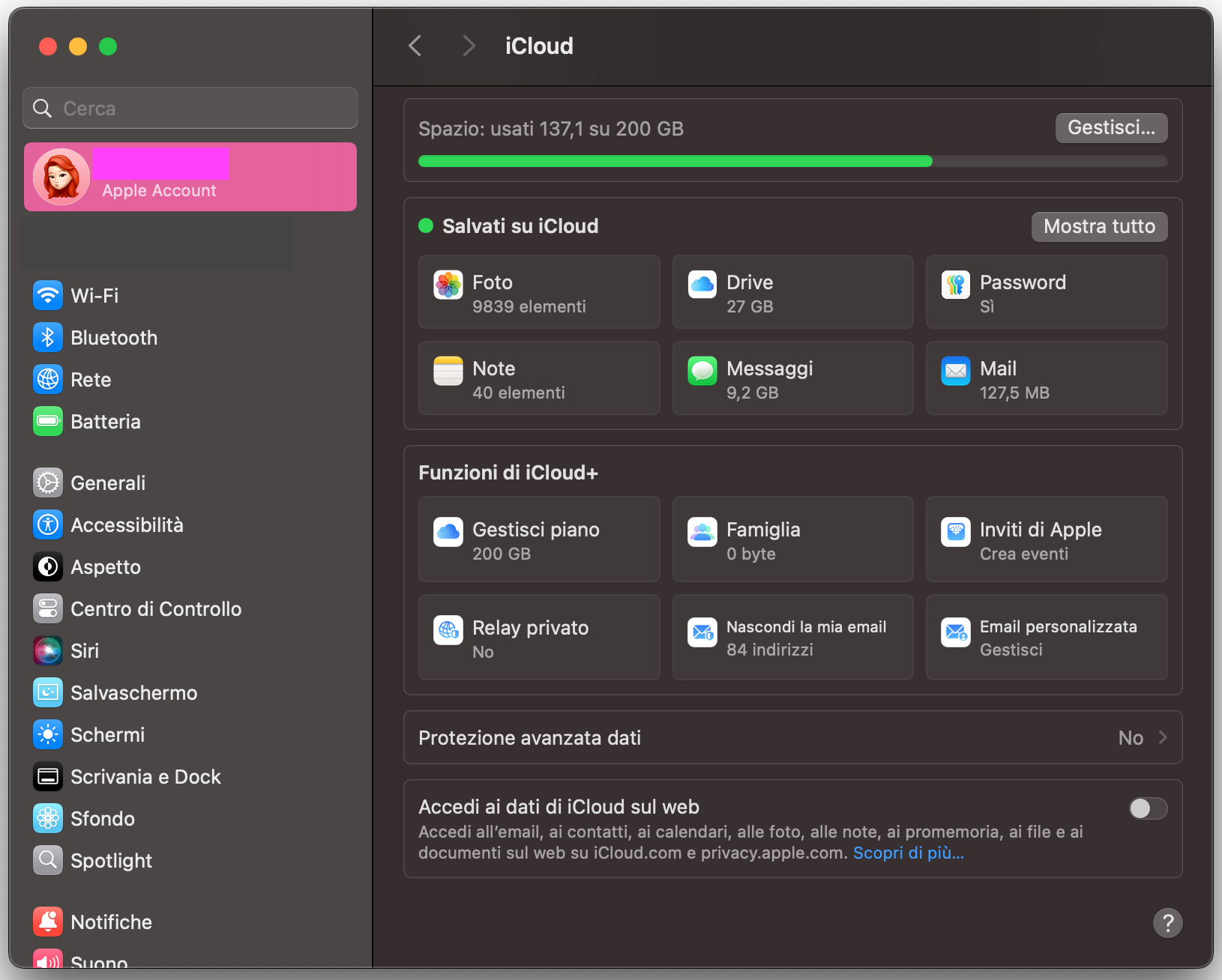 La finestra di accesso a iCloud su Mac. Per spostare i file da un Mac all’altro con lo spazio di archiviazione iCloud, inserisci email e password di iCloud, poi fai clic su Avanti per accedere.