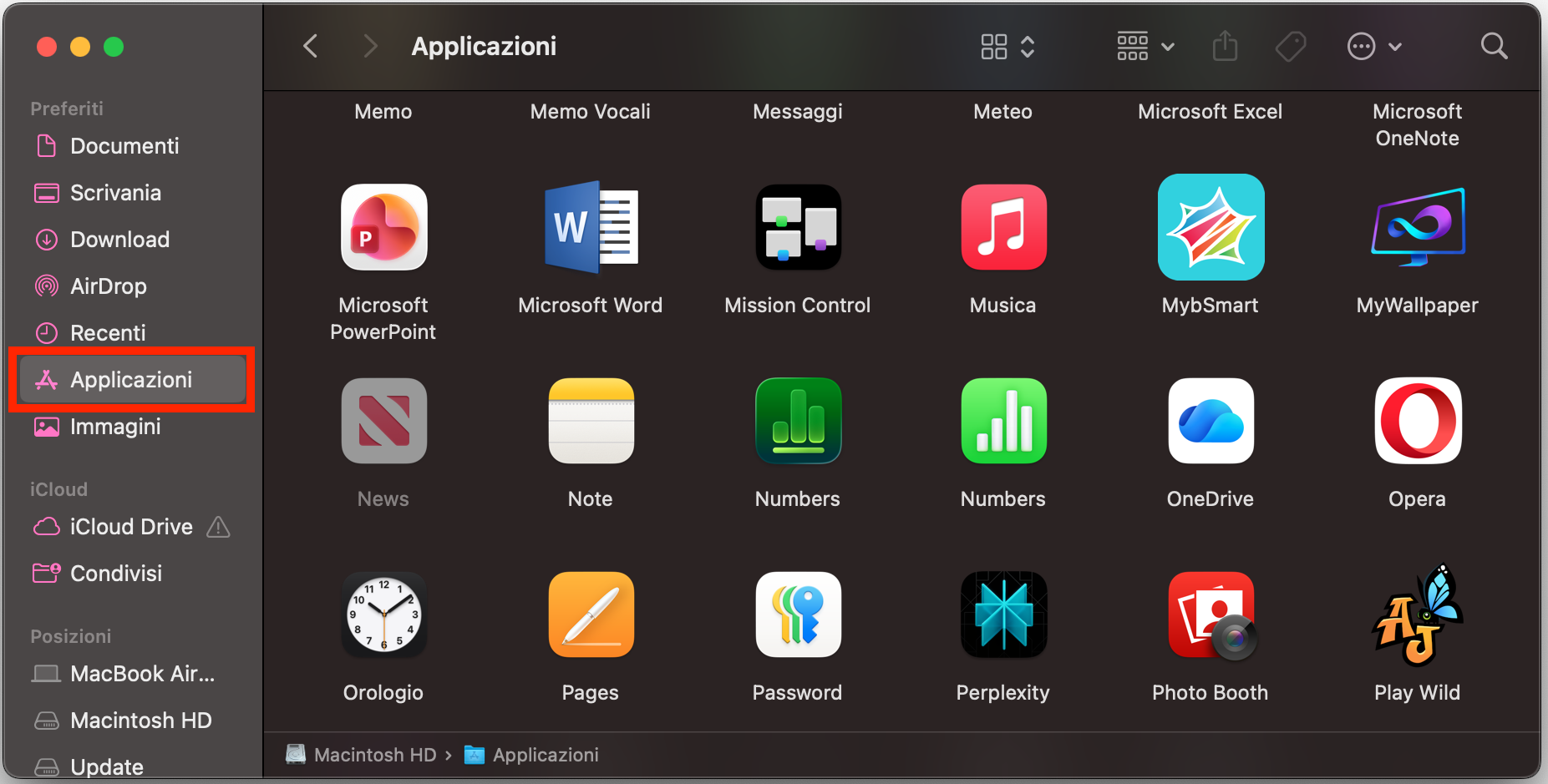 La cartella Applicazioni all'interno del Finder su Mac. Se stai cercando di scoprire dove si trova la cartella Applicazioni su Mac, puoi selezionare l'opzione Applicazioni nella barra laterale del Finder.
