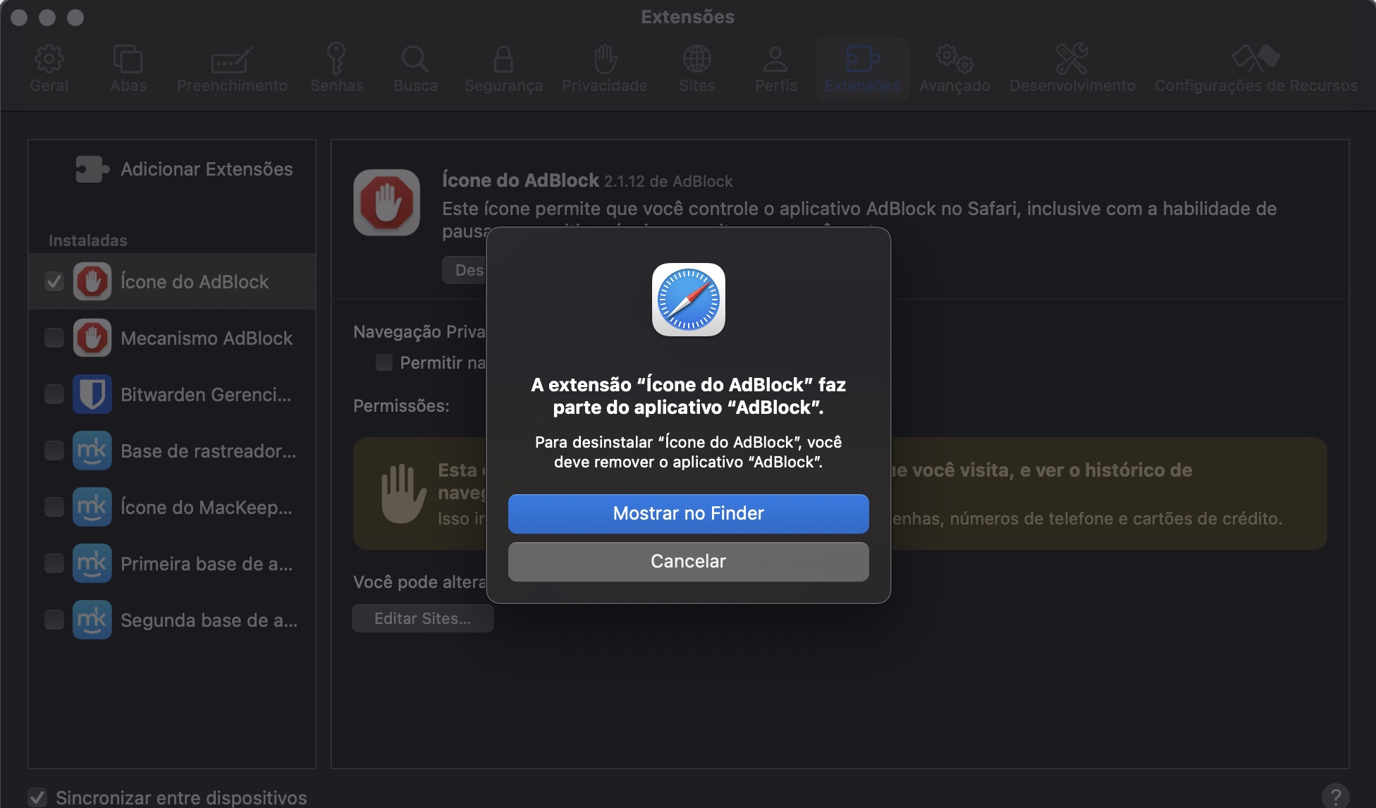 Se o seu Mac abrir o pop-up nesta etapa de exclusão de extensões em um MacBook, escolha a opção Mostrar no Finder.