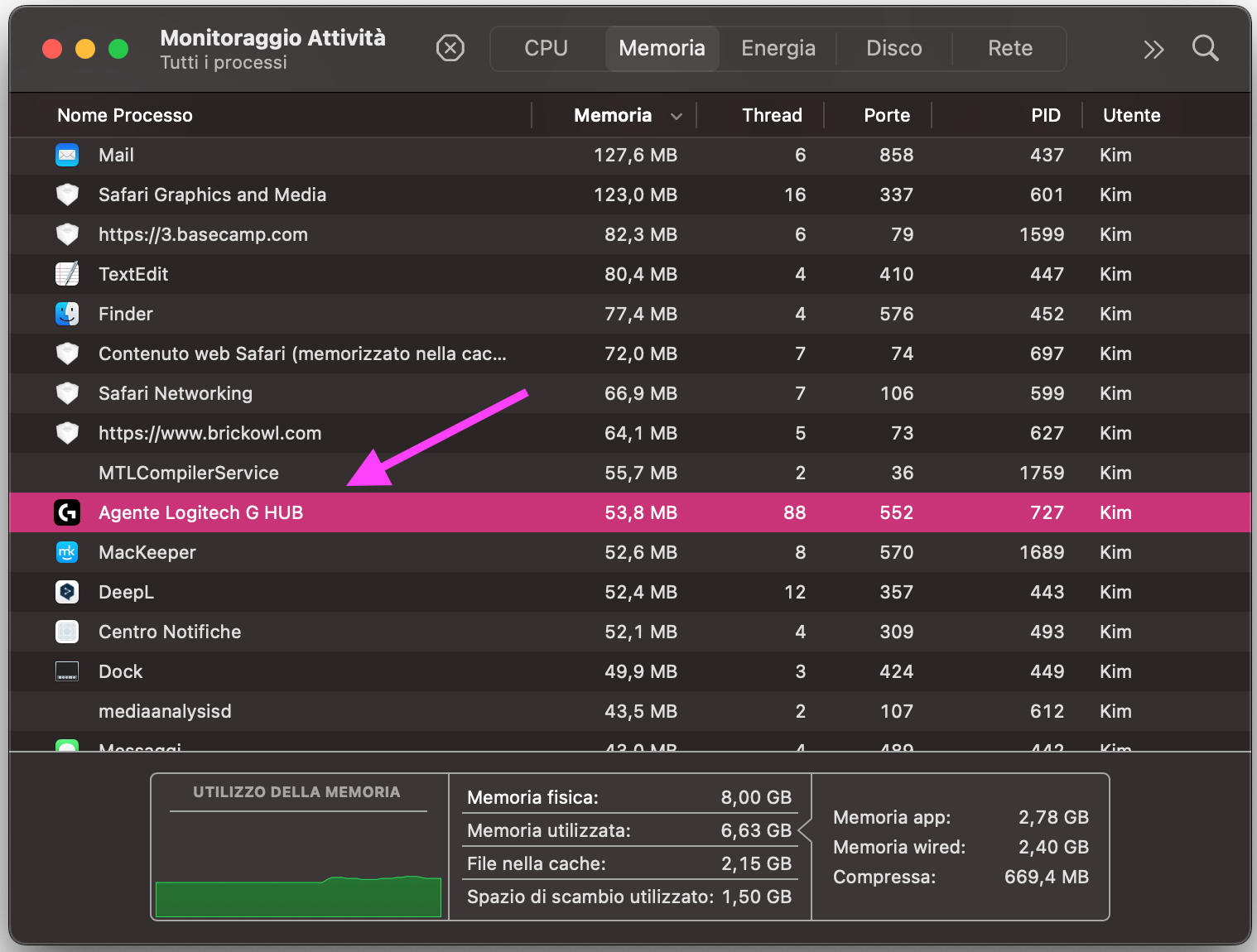 Monitoraggio Attività su Mac mostra l’elenco di tutti i processi attivi. Per killare un processo, fai prima doppio clic sul suo nome nell’elenco.