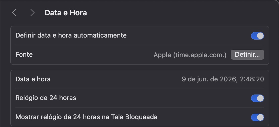 Aqui, você pode ativar Definir data e hora automaticamente para sincronização automática com servidores de horário da Internet ou definir data e hora manualmente, se necessário. Após ajustar essas configurações, reinicie o Mac para aplicar as alterações.