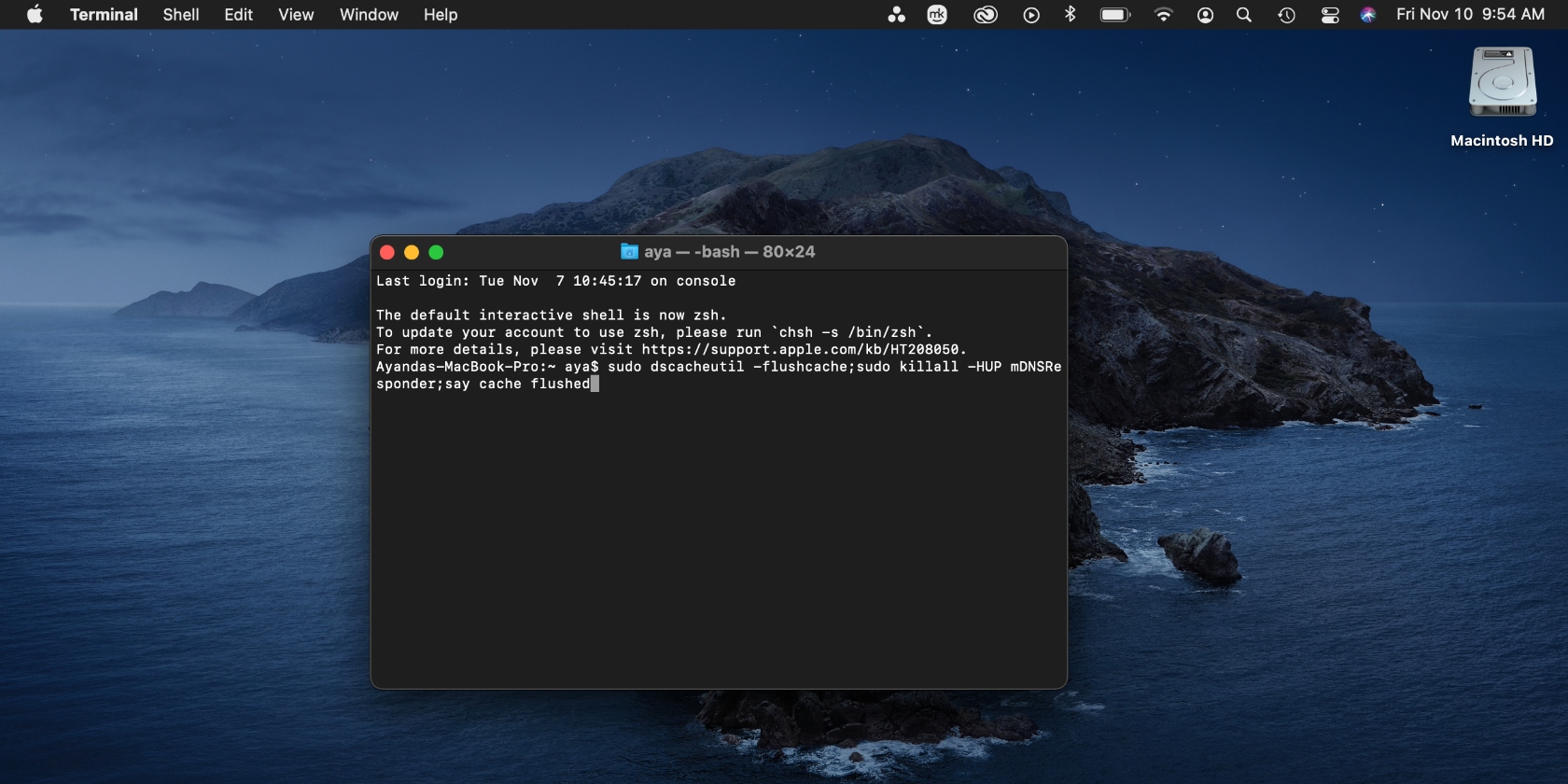Uno dei modi più rapidi per svuotare la cache sul tuo Mac è svuotare la cache DNS nel Terminale del Mac. Per farlo, apri l'app Terminale sul tuo dispositivo, digita il comando sudo dscacheutil -flushcache;sudo killall -HUP mDNSResponder;say cache flushed e premi Invio.