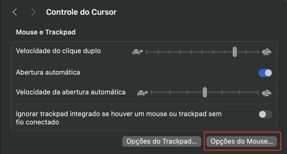 Verifique e redefina as preferências do mouse para corrigir problemas com o mouse sem fio. Faça isso em Ajustes do Sistema > Mouse, usando o controle deslizante de velocidade de rolagem. Tente ativar a Rolagem natural, que também pode ser encontrada no painel de ajustes do Mouse. Isso inverterá a direção da rolagem em documentos e janelas do navegador.
