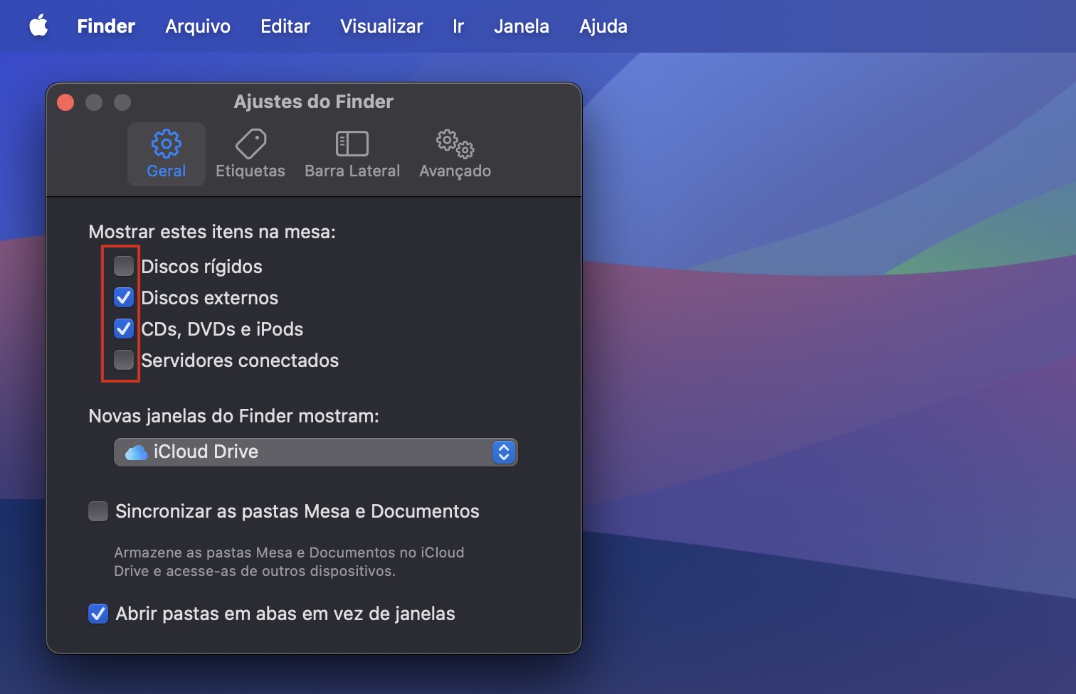 Para exibir os ícones ocultos da Mesa do Mac, selecione as caixas ao lado dos itens que deseja ver na Mesa ou selecione todos os itens da lista — Discos rígidos, Discos externos, CDs, DVDs e iPods e Servidores conectados. Após selecionar os itens relevantes, verifique se os ícones estão visíveis na Mesa.