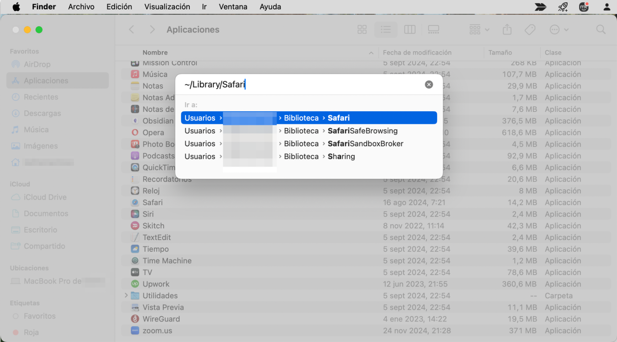 En Finder, haz clic en la pestaña Ir en la parte superior de la pantalla para eliminar los datos del sitio web. A continuación, selecciona Ir a carpeta y escribe ~/Library/Safari > Ir. Elimina todos los archivos cuyo nombre incluya History.db y el archivo LastSession.plist. En Finder, haz clic en la pestaña Ir en la parte superior de la pantalla para eliminar los datos del sitio web. A continuación, selecciona Ir a carpeta y escribe ~/Library/Safari > Ir. Elimina todos los archivos cuyo nombre incluya History.db y el archivo LastSession.plist.