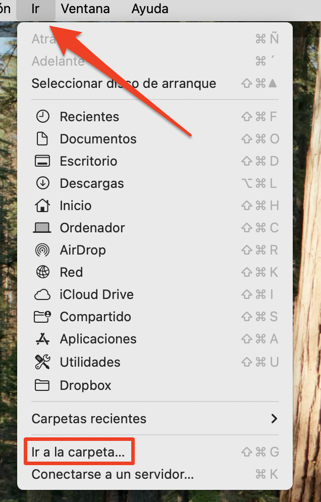 Abre el Finder en macOS Monterey y selecciona Ir en la barra de herramientas superior, luego toca Ir a la carpeta. Aquí puedes escribir ~/Library/Caches y eliminar todo.