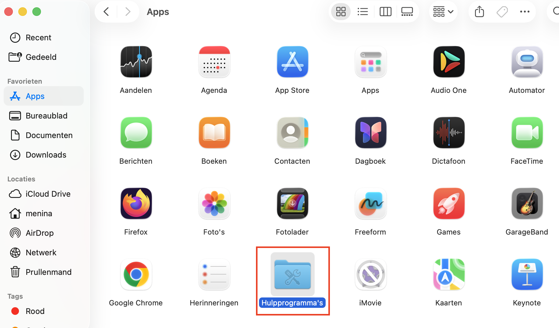 Finder op de Mac met de map ‘Hulpprogramma’s. Om de prullenmand geforceerd te legen, open je eerst de map Hulpprogramma’s en start je vervolgens Terminal.