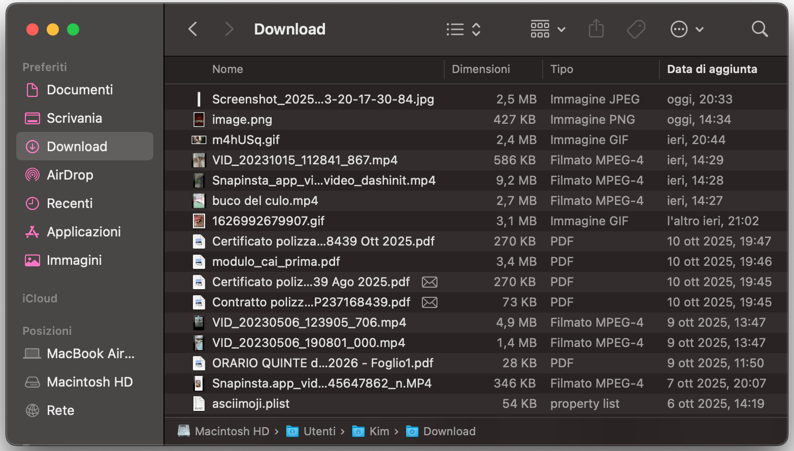 Finder su Mac mostra un elenco di file presenti nel Cestino. Ricorda di svuotare regolarmente il Cestino per liberare spazio sul disco di avvio del Mac.