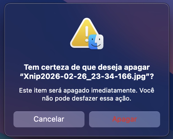 Se você quiser excluir o arquivo imediatamente no seu MacBook, sem enviá-lo para o Lixo, segure Option > clique no menu Arquivo > Apagar Imediatamente. Ou, pressione Option + Command (⌘) + Delete para ver esta janela.