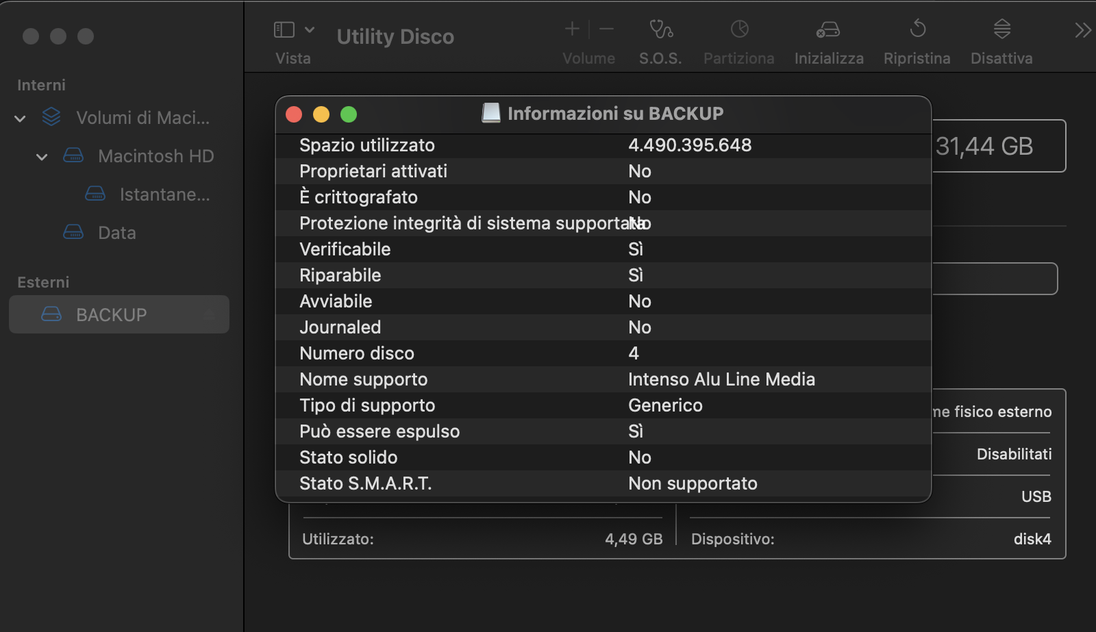Ora, nella finestra Utility Disco, seleziona il primo elemento/dispositivo elencato in cima alla barra laterale per procedere ulteriormente.