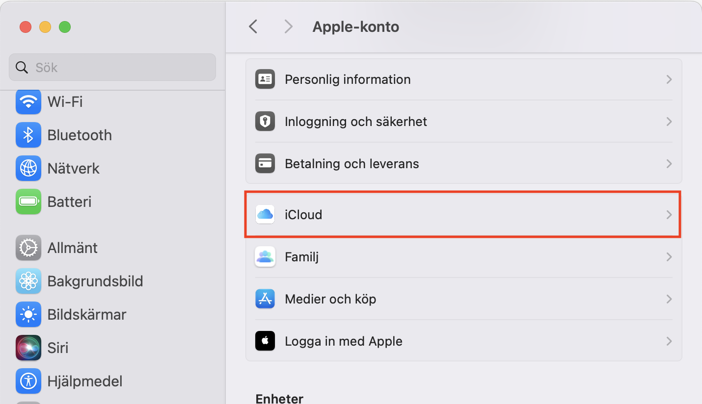 För att åtgärda att Safari är långsamt på Mac kan du prova att inaktivera iCloud Privat reläservice. Du behöver bara börja med att öppna Systeminställningar, gå till ditt Apple-ID-konto genom att klicka på ditt namn. Klicka sedan på iCloud.