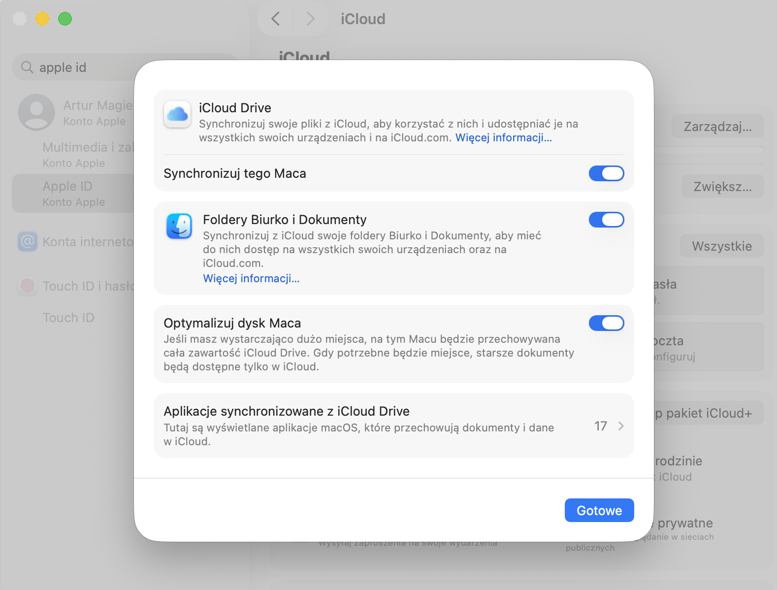 Opcje iCloud Drive w Ustawieniach systemowych na Macu. Upewnij się, że wszystkie opcje kopii zapasowych są włączone, aby wysyłać pliki do chmury i zwolnić miejsce na Macu.