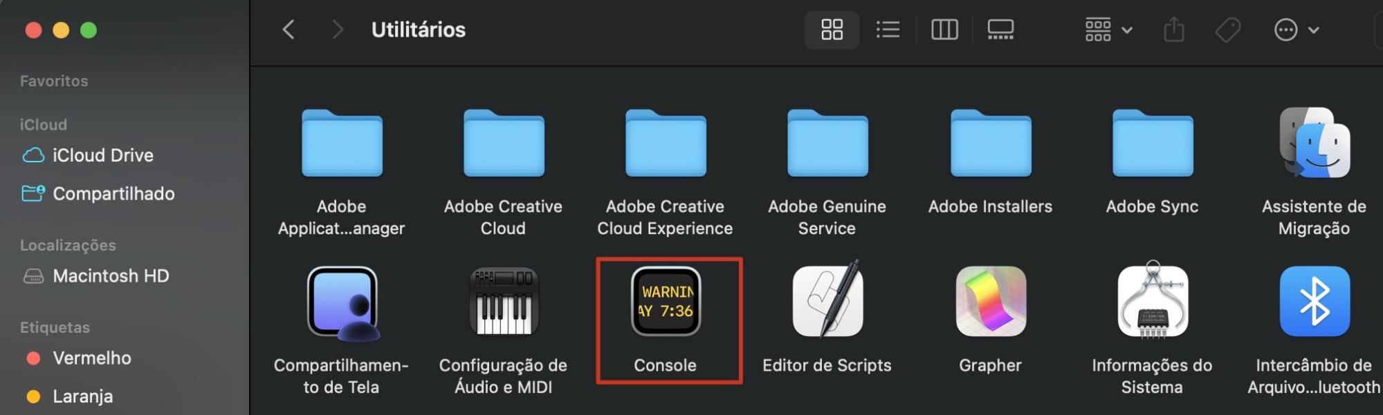 No Finder, abra a pasta Utilitários. Em seguida, abra o Console para acessar os Relatórios de Registro, onde é possível visualizar os erros do sistema.