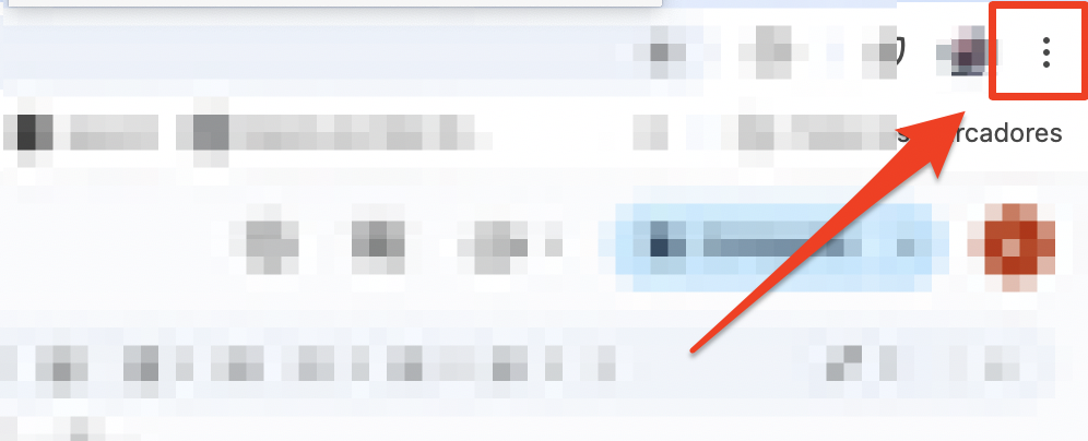 Borrar los datos de navegación para mejorar el rendimiento de Chrome. Abre Chrome y haz clic en el menú de tres puntos.