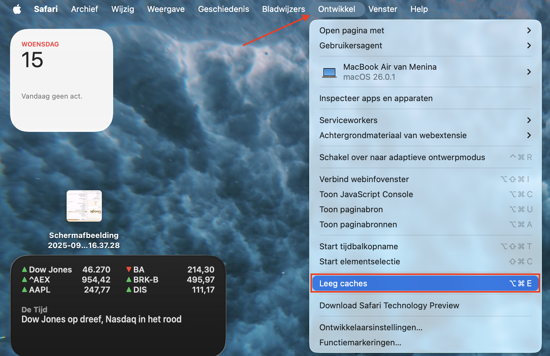 Het menu Ontwikkel in Safari op de Mac. Door de optie ‘Leeg caches’ te selecteren, kun je bestaande cachebestanden wissen en ruimte vrijmaken op je Mac